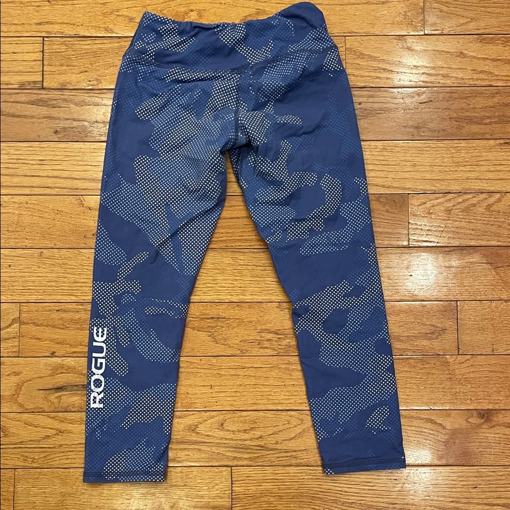 Rogue Women's Blue Camouflage capri Leggings